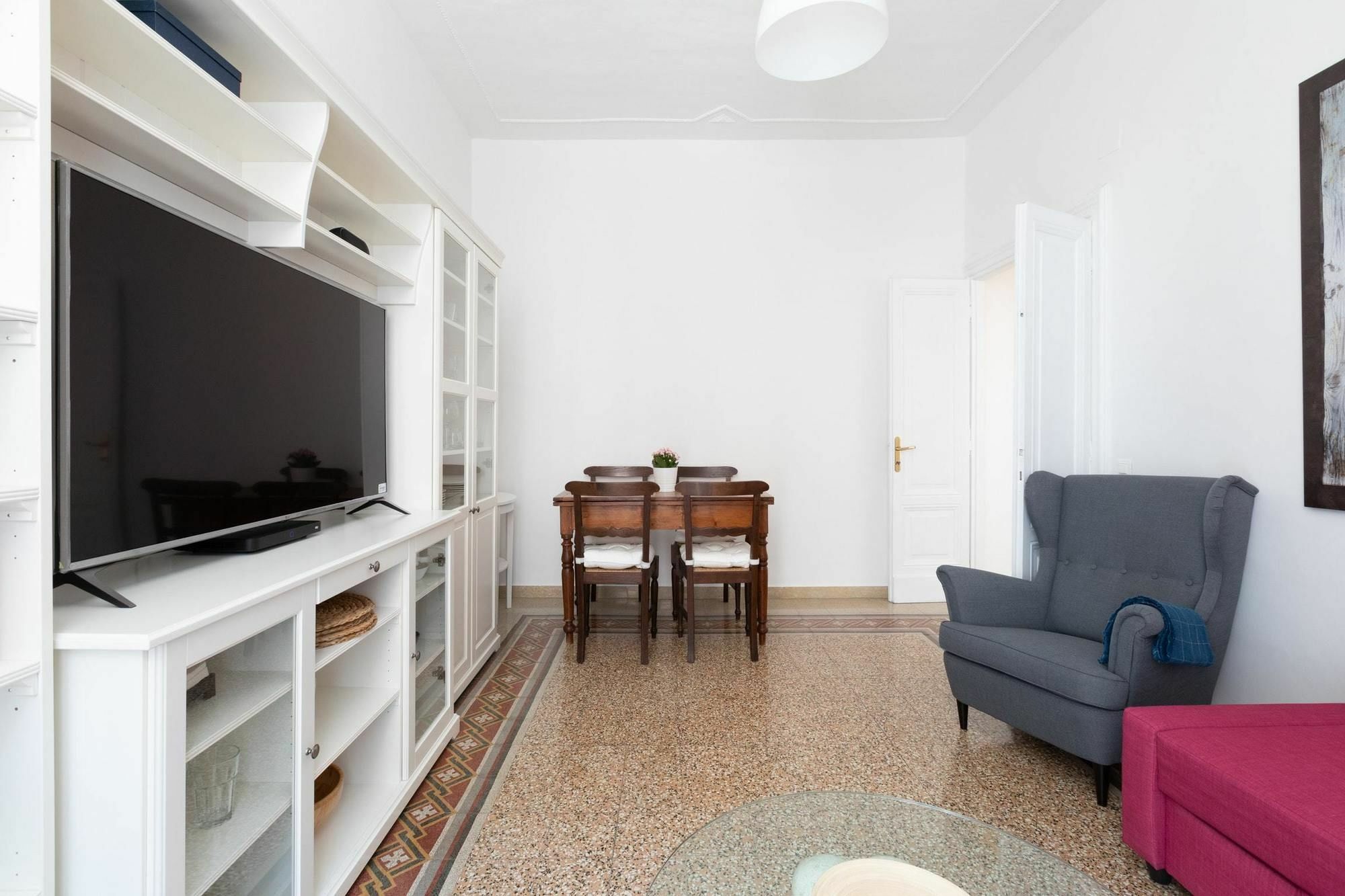 With One Bedroom In Roma, With Wifi Appartement *