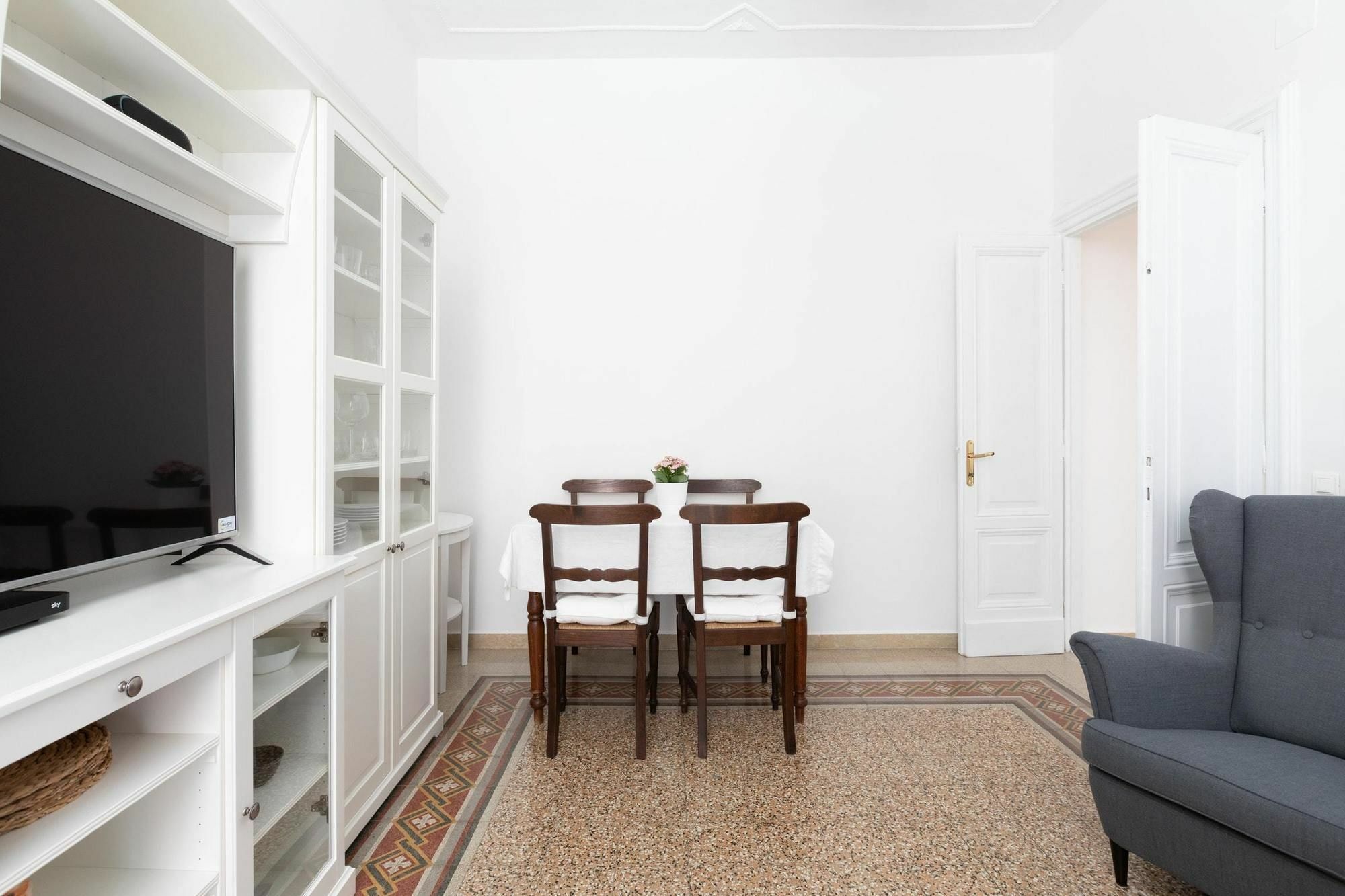 With One Bedroom In Roma, With Wifi Appartement *